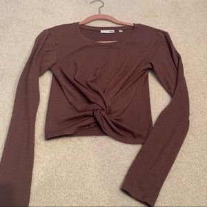 Wilfred free oracle long sleeve crop cross top